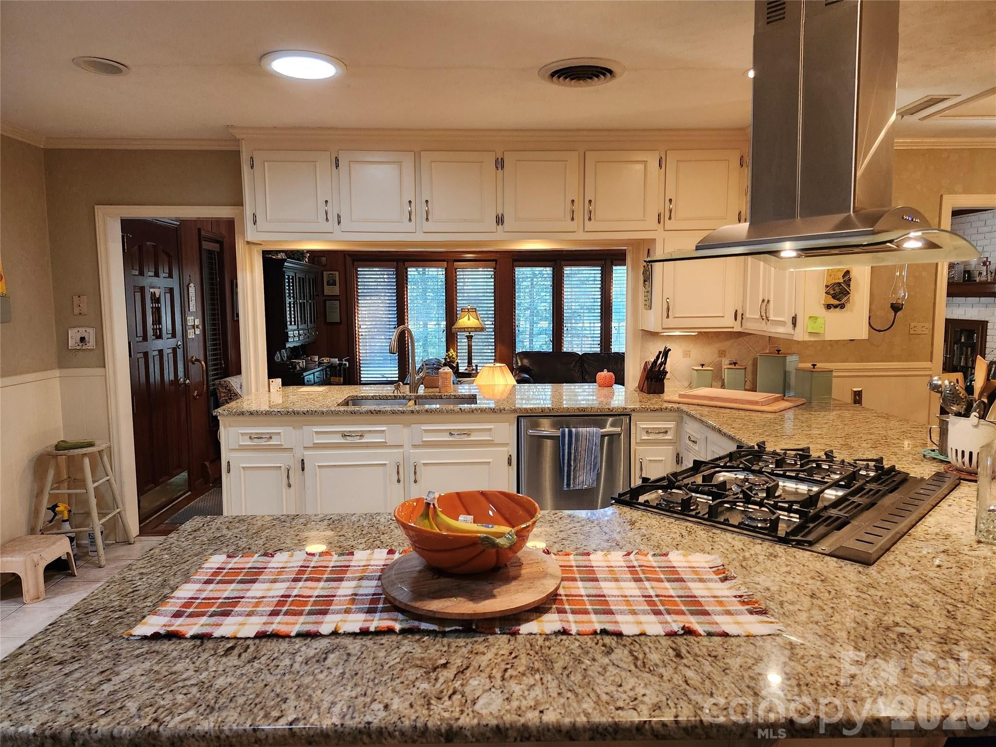 2409 Griffith Road