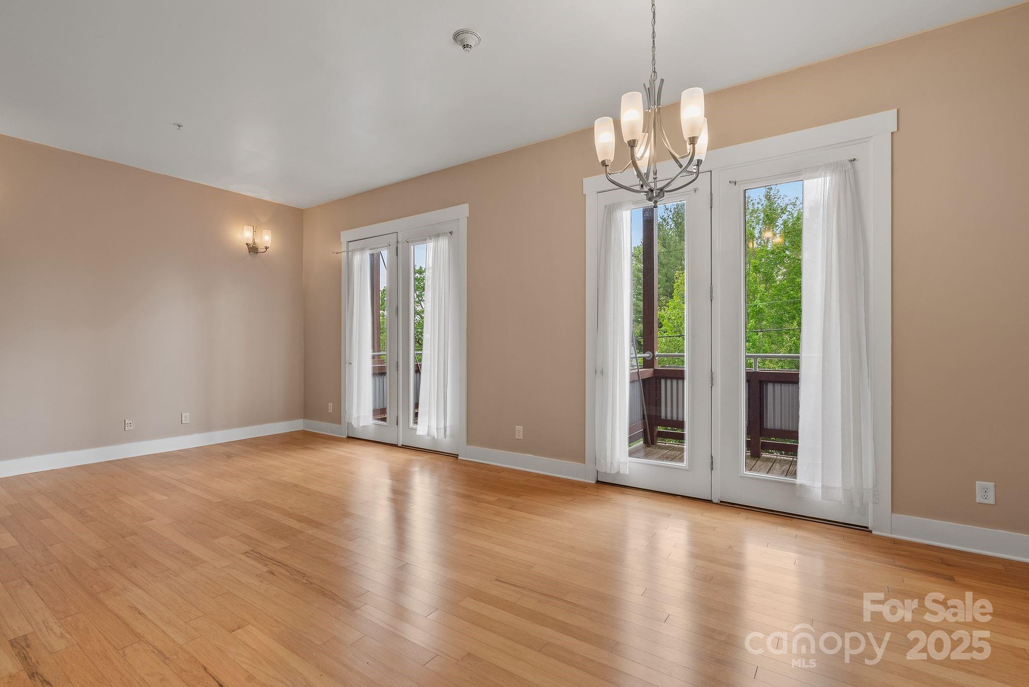 915 Haywood Road 203