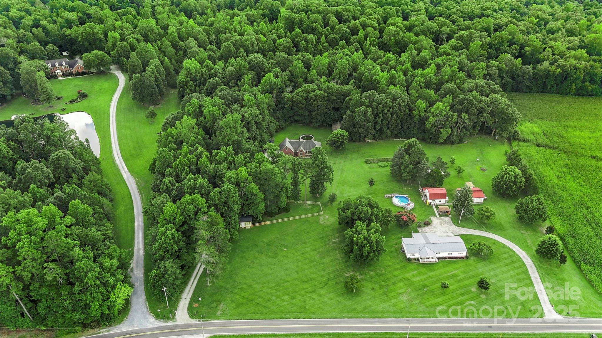 1035 Mountain Road