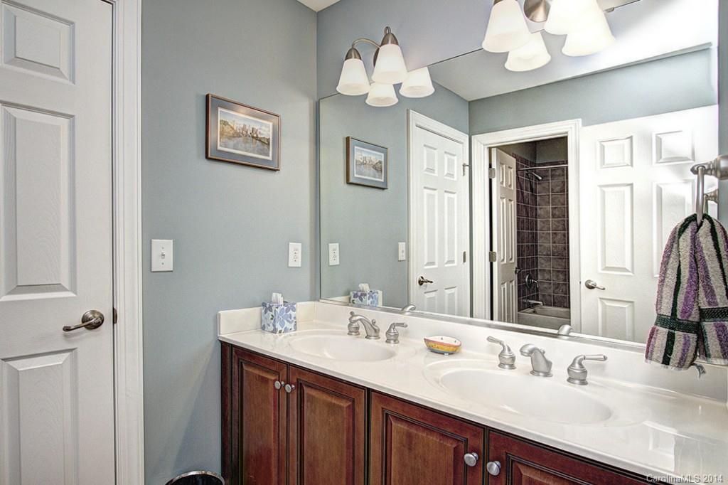 The Estates At Wesley Oaks - Residential