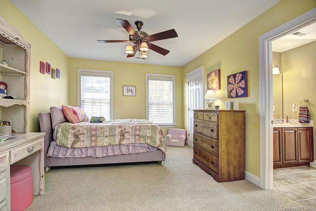 The Estates At Wesley Oaks - Residential