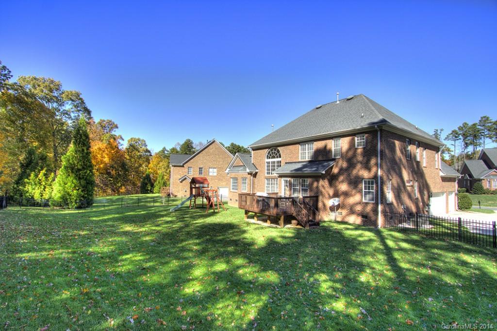 The Estates At Wesley Oaks - Residential