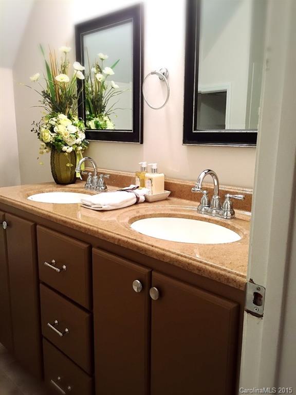 Country Oaks - Residential