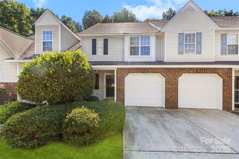 8144 Christmas Court Charlotte NC 28216