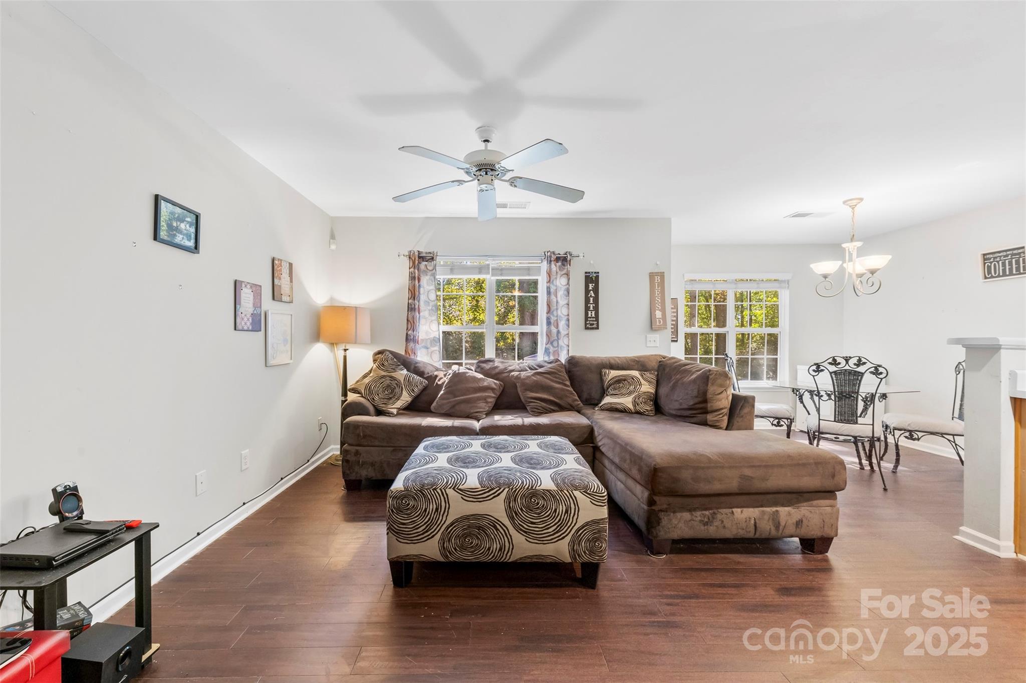 8144 Christmas Court