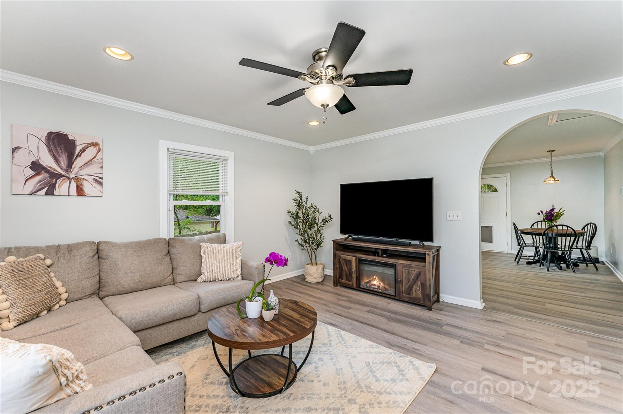 910 W A Street 9