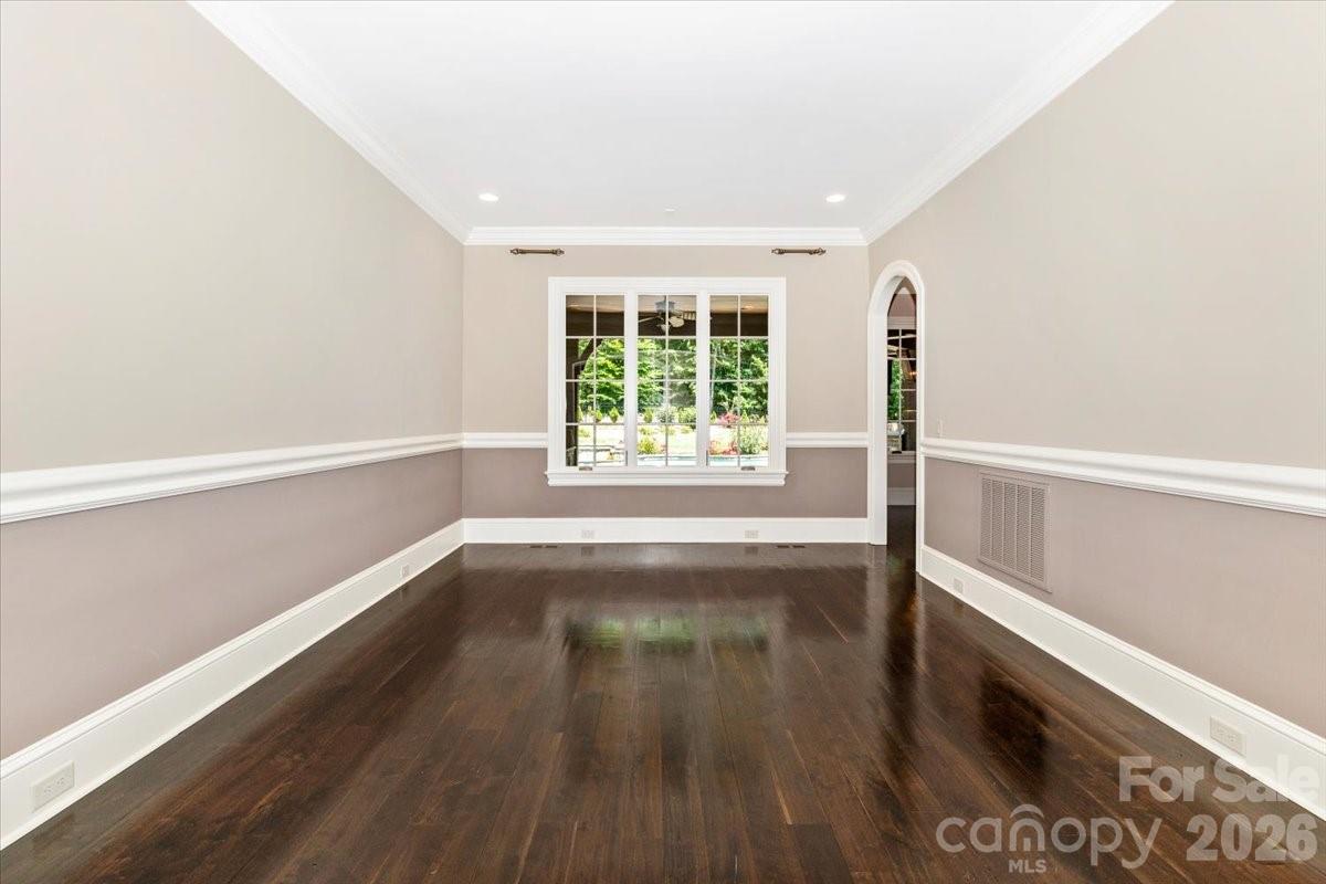 8100 Skye Lochs Drive