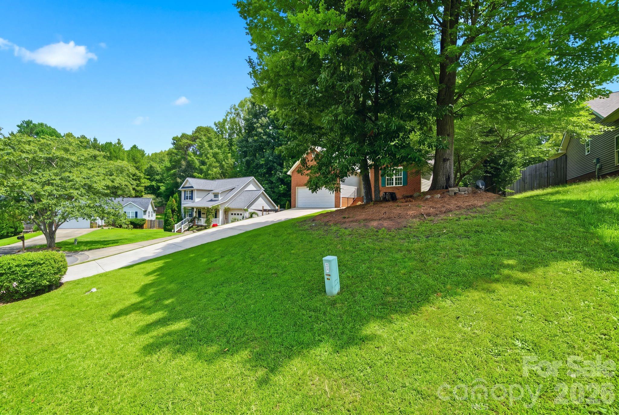 1008 Raywood Court