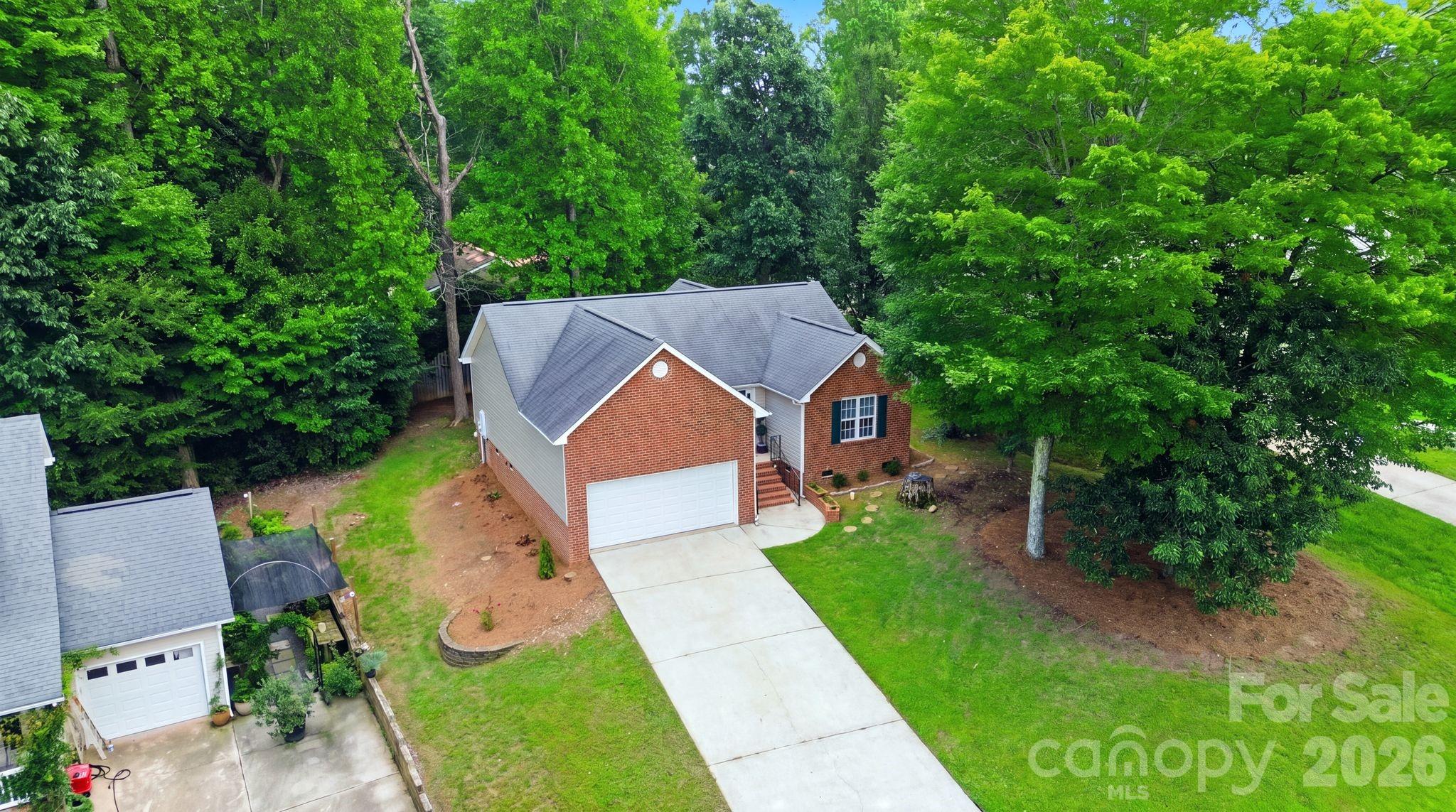 1008 Raywood Court