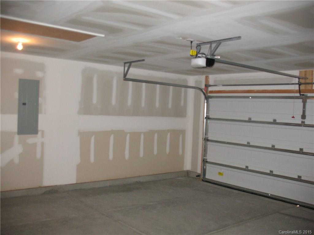 Lincoln Meadows - Residential
