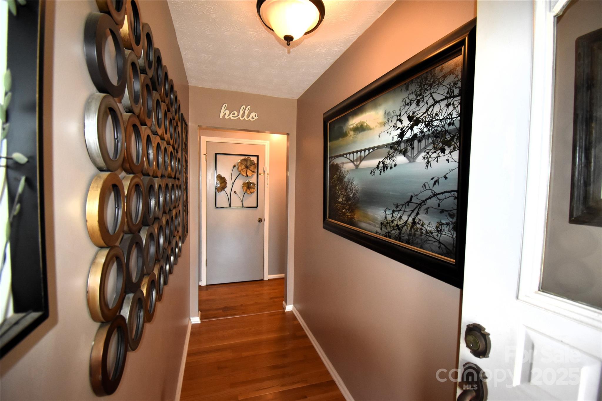 37 Hillside Drive E