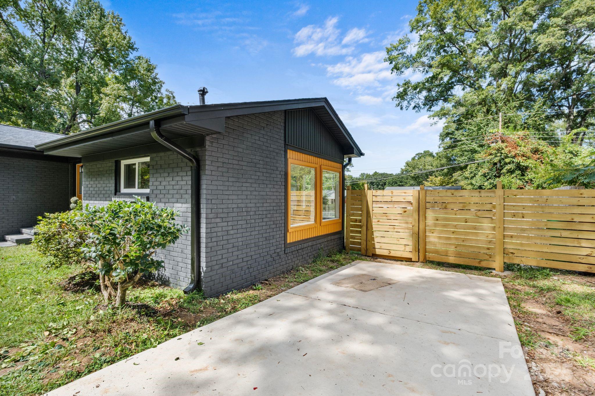 Shamrock Hills - Residential