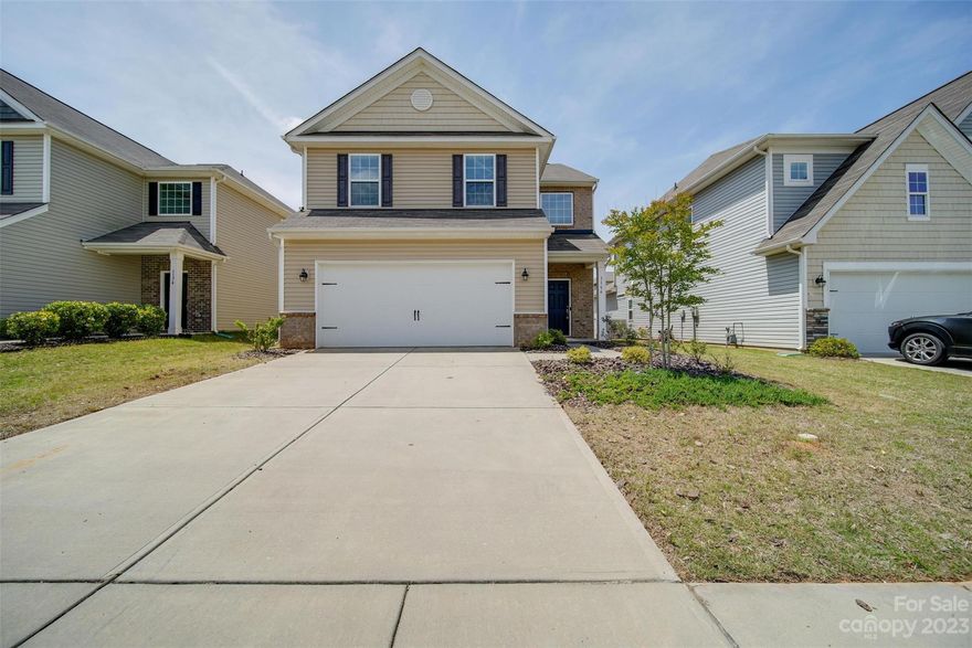 Walnut Creek - Better Than New, 4BR/2.5BA plus loft, Home on a Large Flat Fenced Lot. the home has been freshly painted throughout and new carpet ,Community features a pool w/splash area, clubhouse, workout facility, 2 playgrounds, tennis courts, baseball & soccer fields, walking trails & community pond, this home is a must-see.