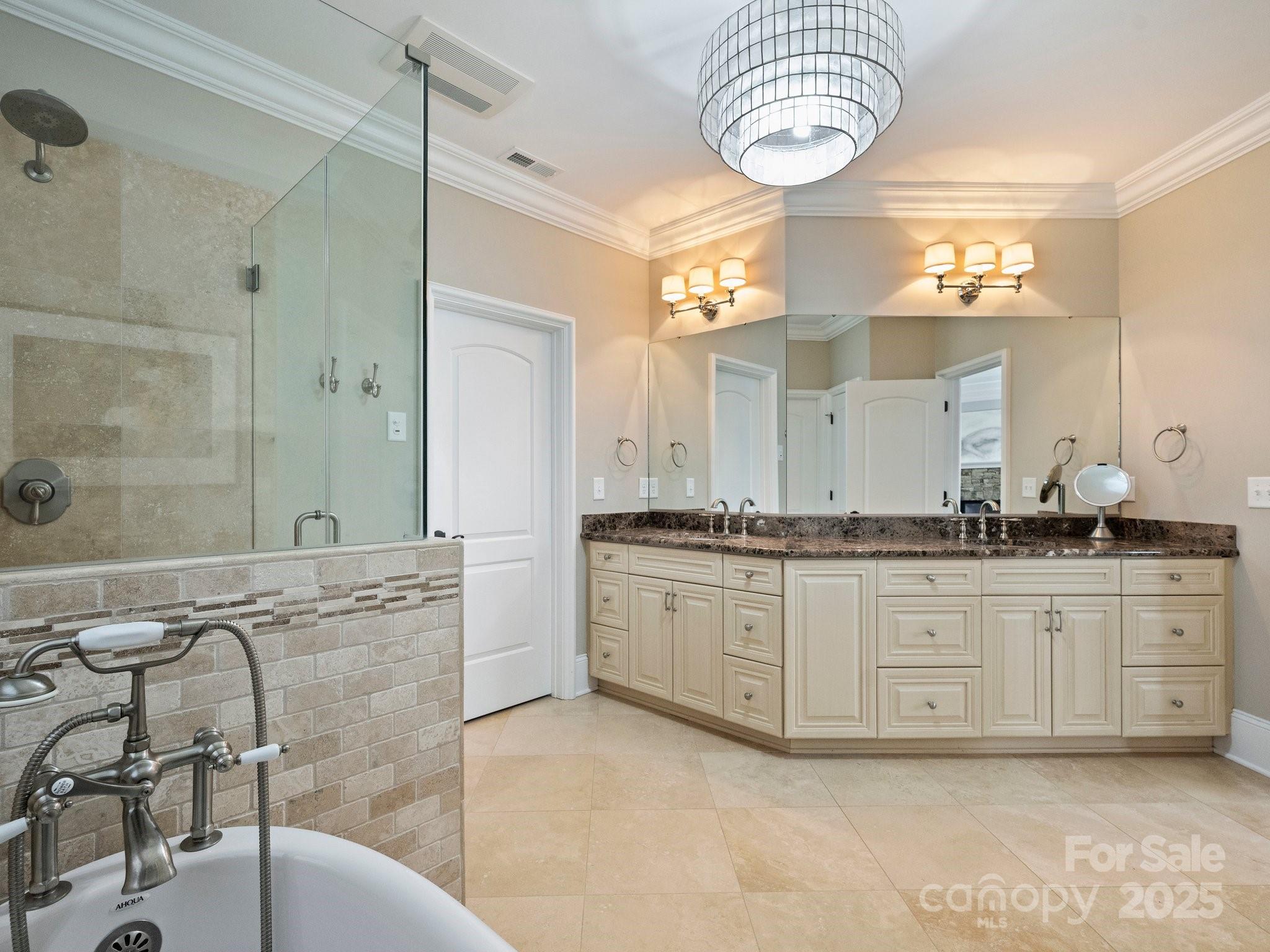 Mammoth Oaks - Residential