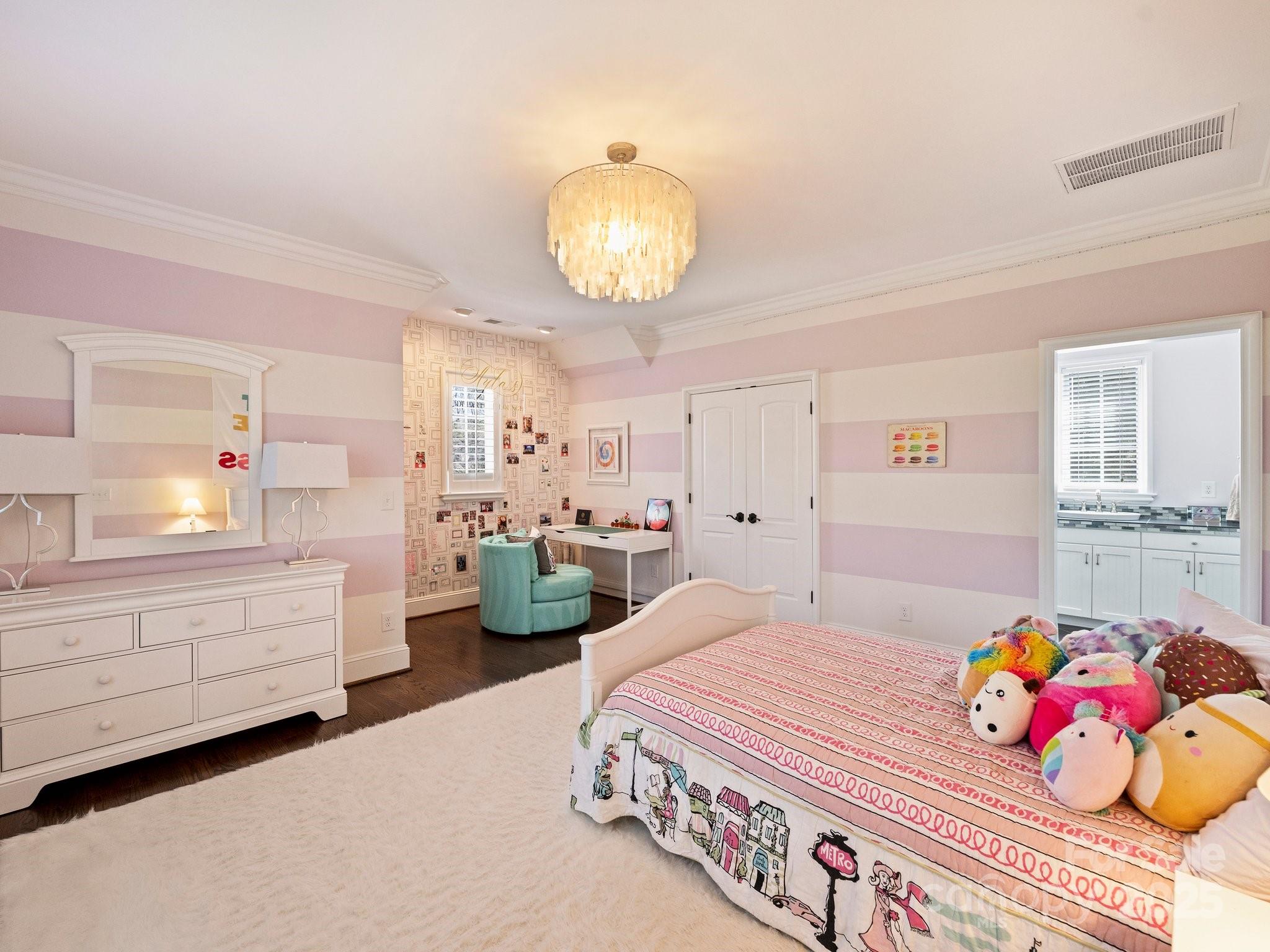 Mammoth Oaks - Residential