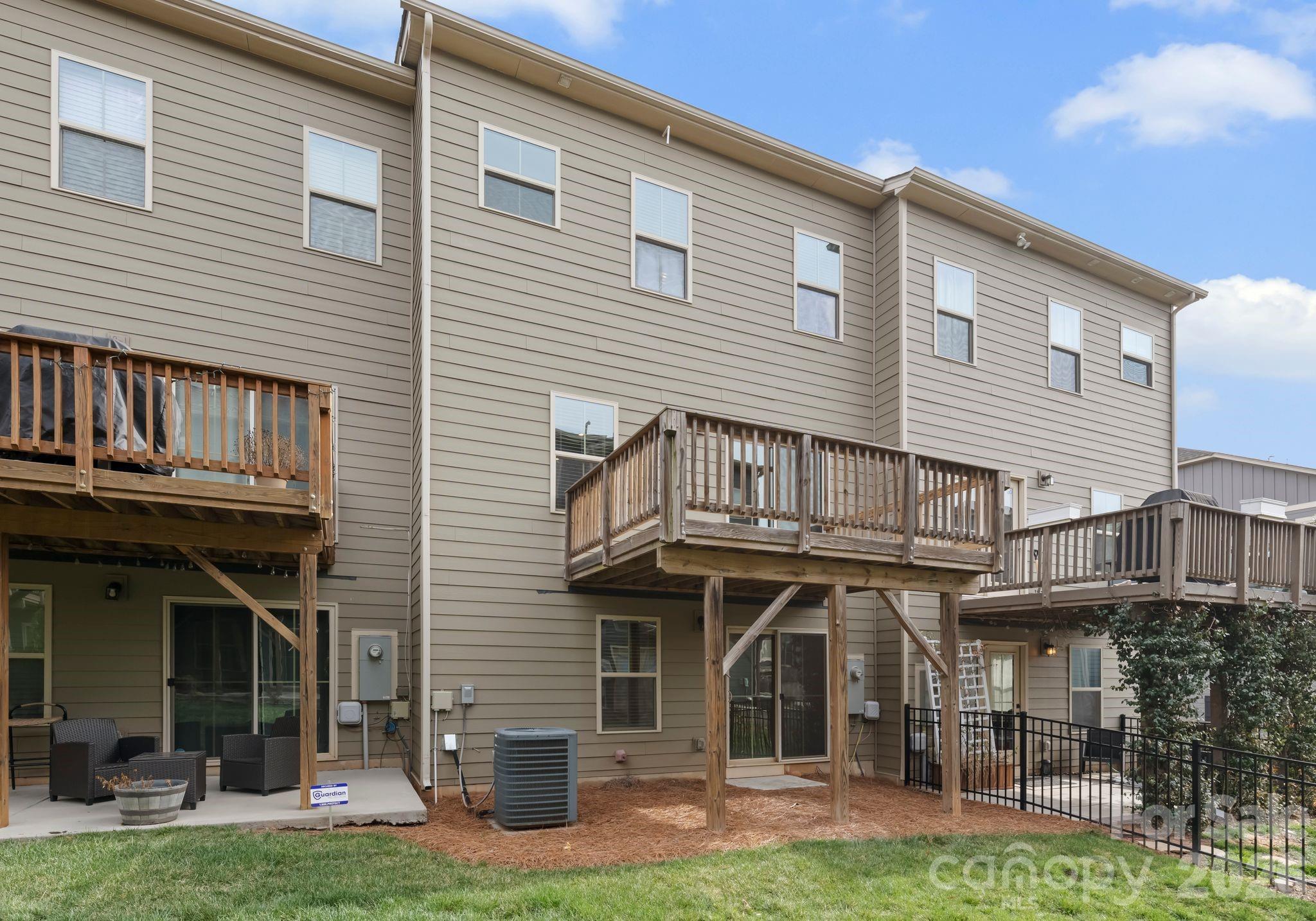 Oakhurst - Residential