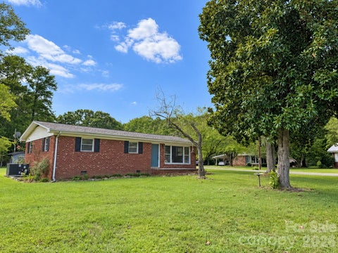 Photo of 506 Elm Street, Norwood, NC 28128 (MLS # 4422927)