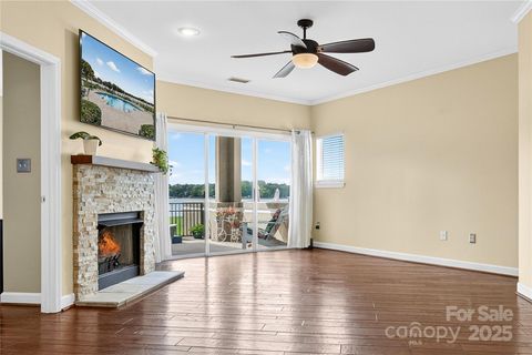 1331 Torrence Circle 1331 Davidson NC 28031