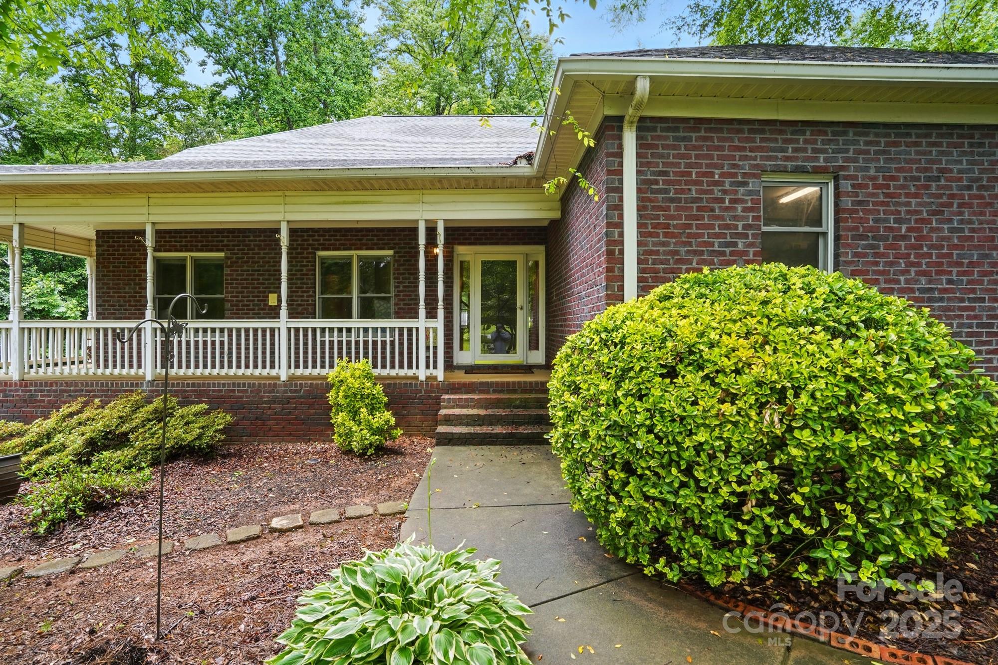 7725 Whitmire Lane