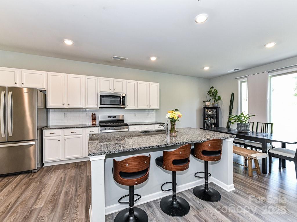 3050 Weddington Pointe Drive