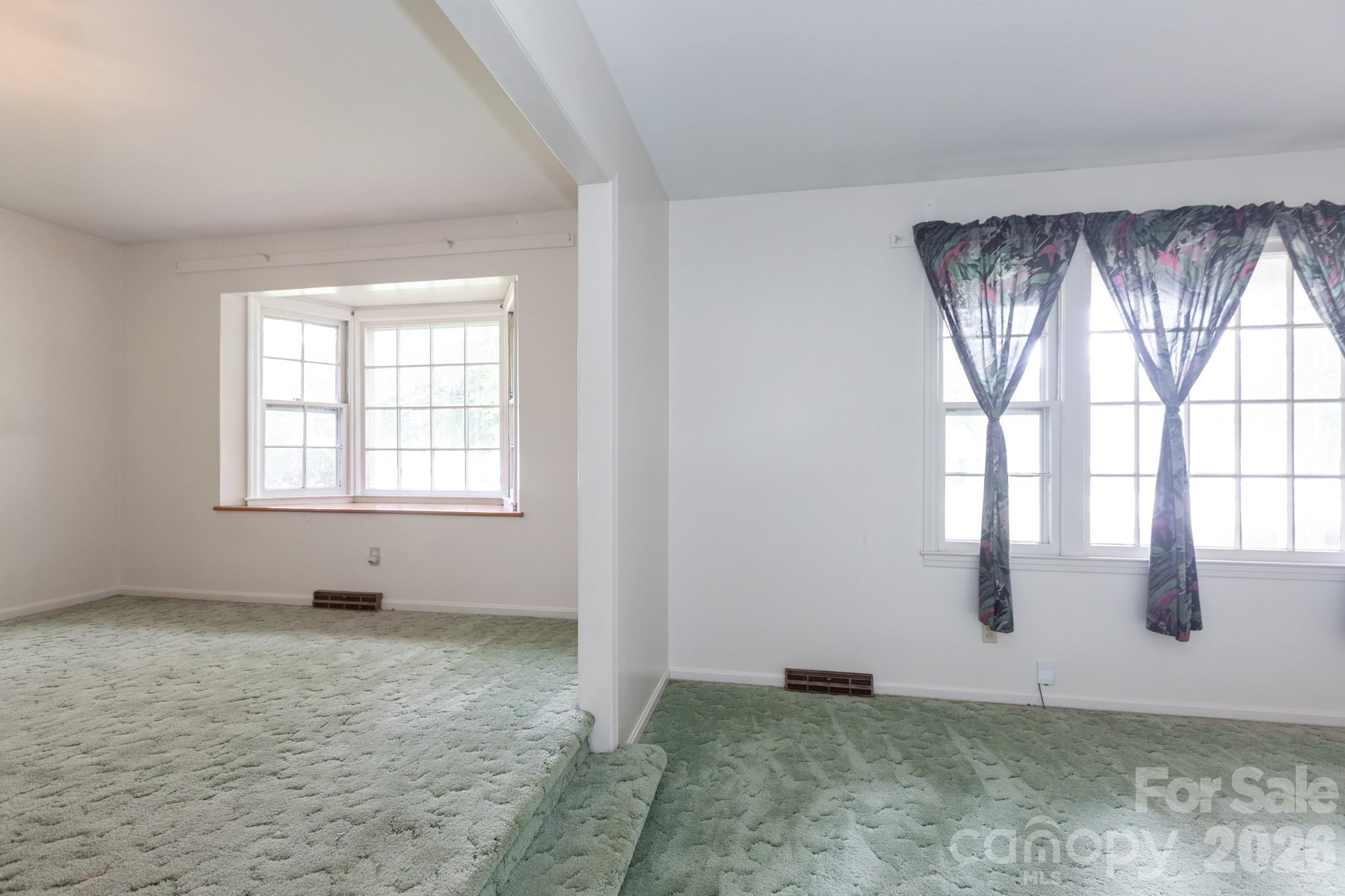 Country Club - Residential