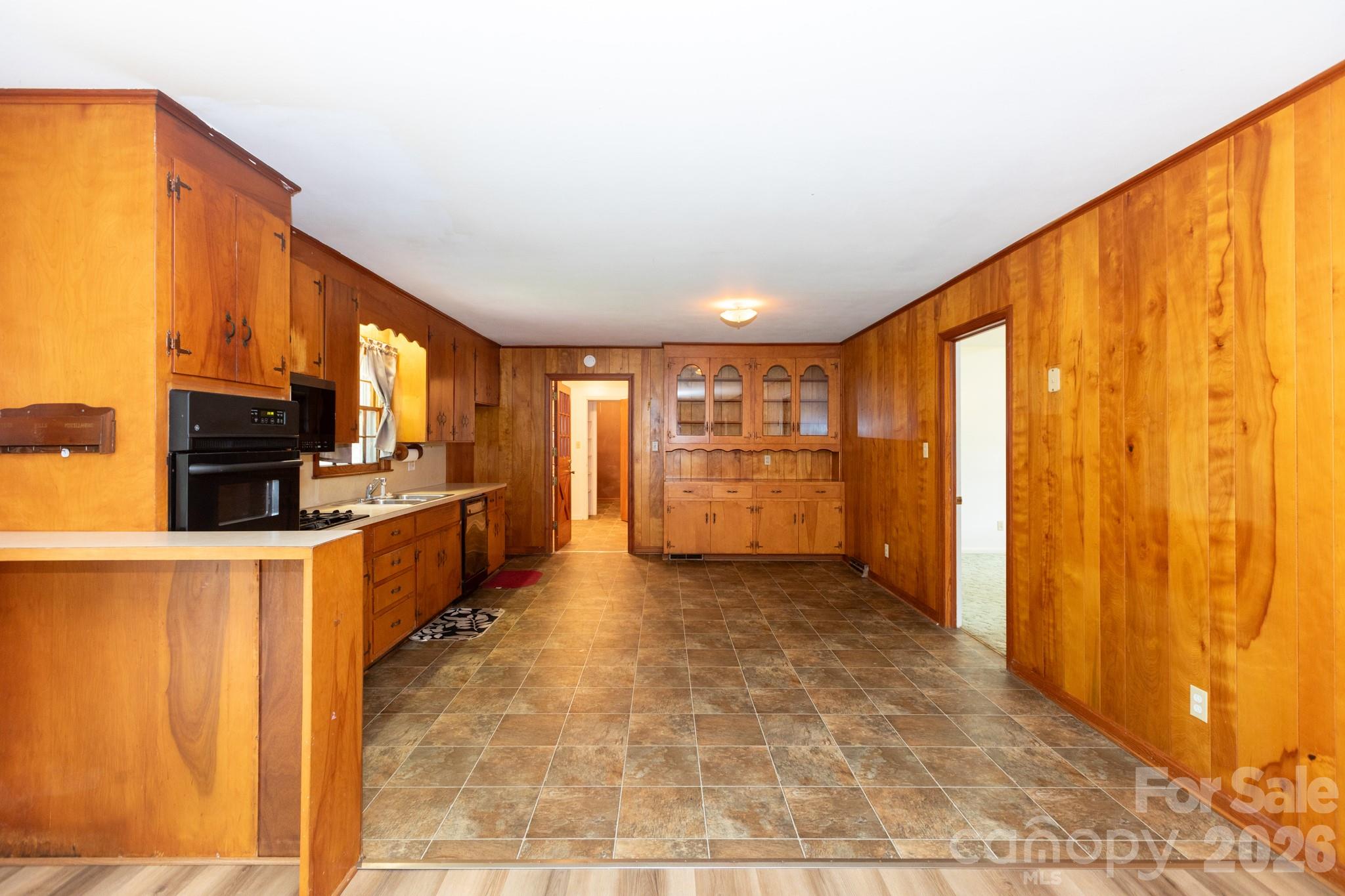 Country Club - Residential