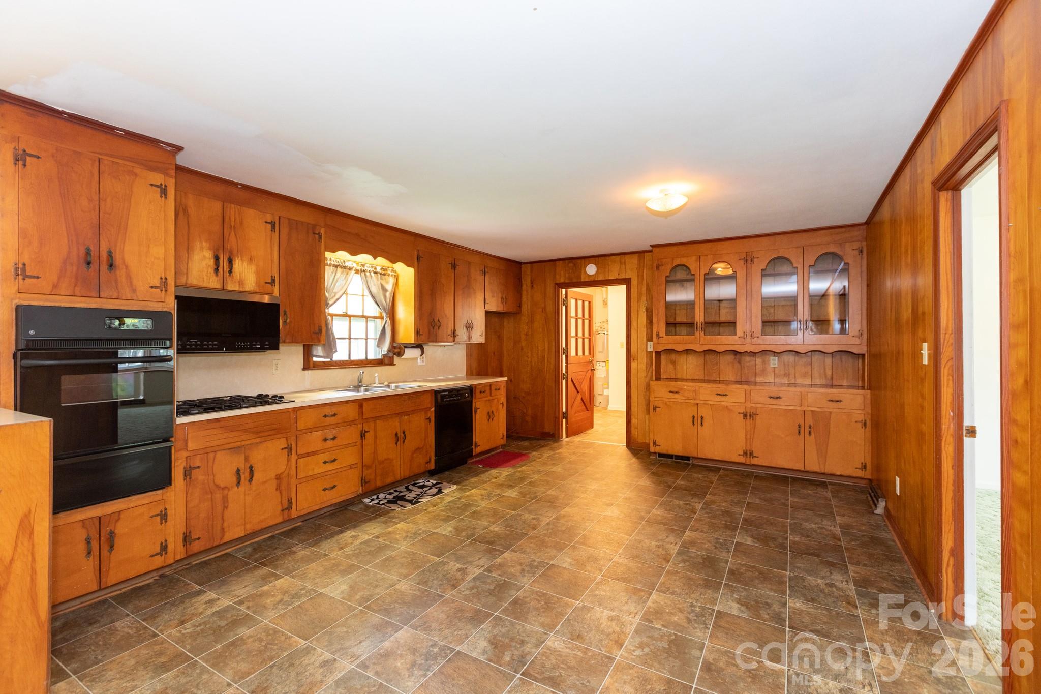 Country Club - Residential