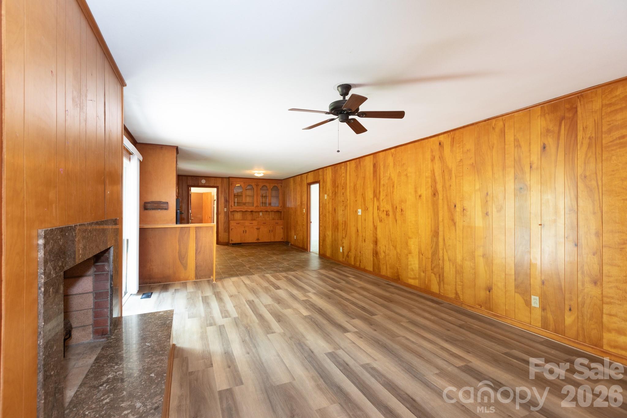 Country Club - Residential