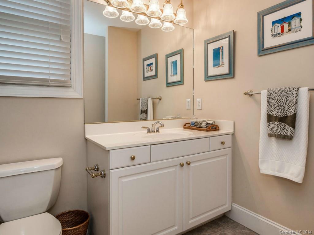 Lynrose Court - Residential