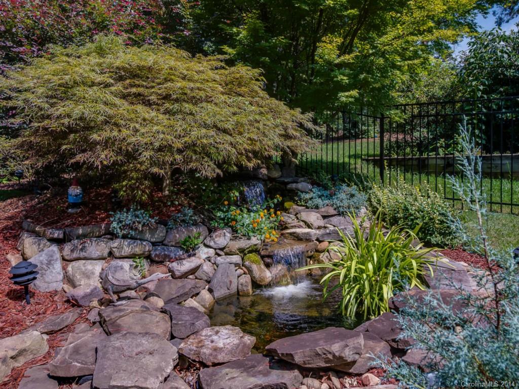 Lynrose Court - Residential