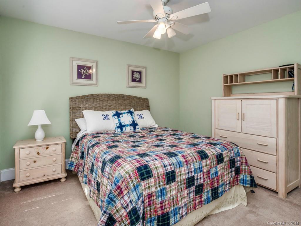 Lynrose Court - Residential