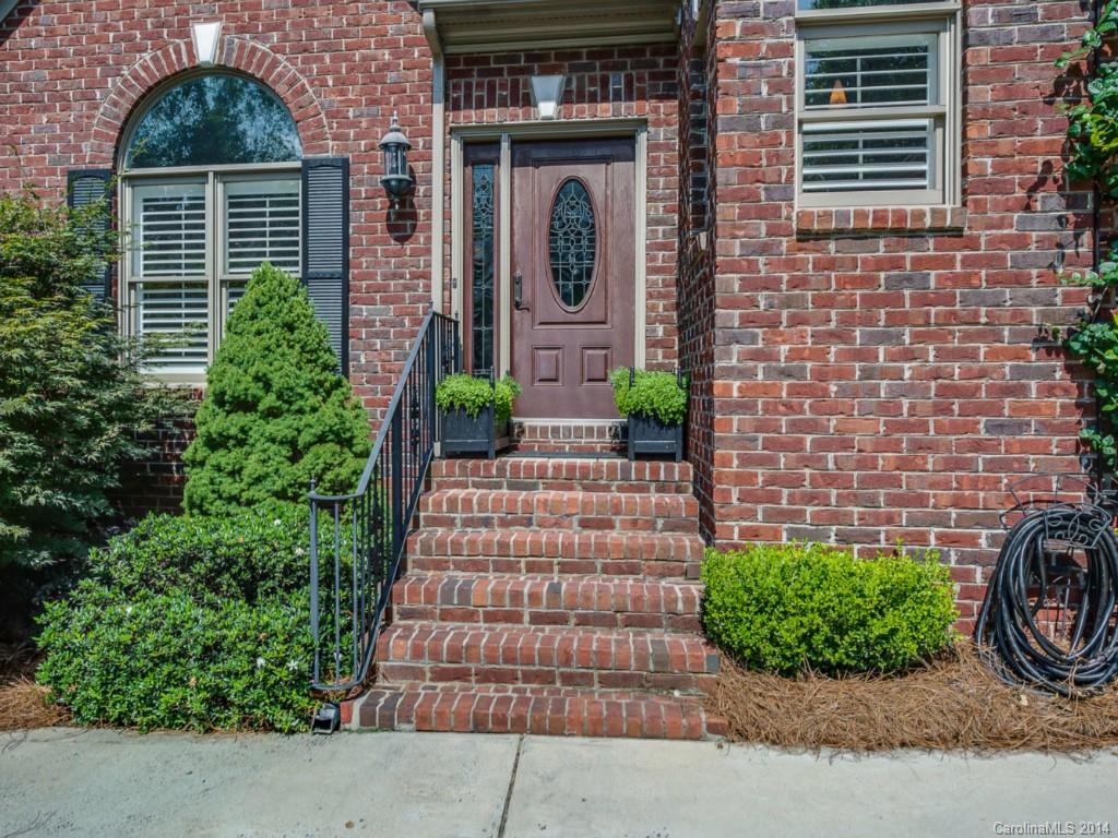 Lynrose Court - Residential