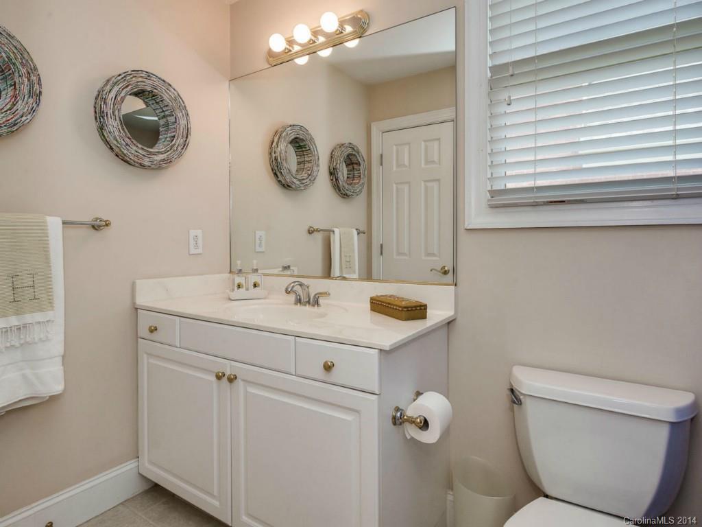 Lynrose Court - Residential