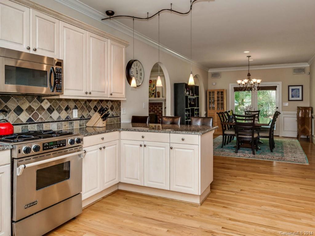 Lynrose Court - Residential