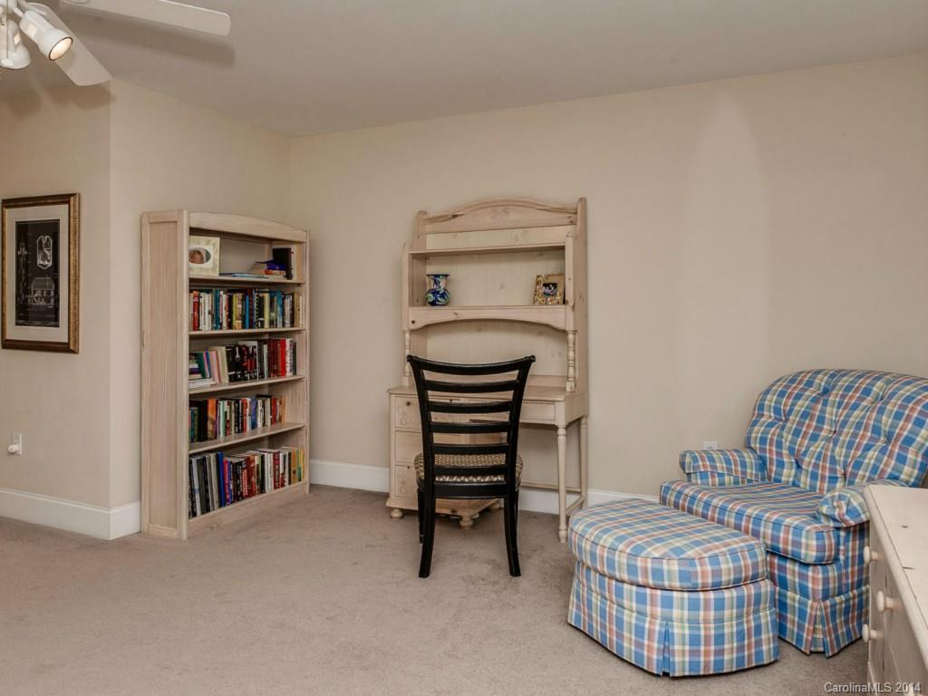 Lynrose Court - Residential