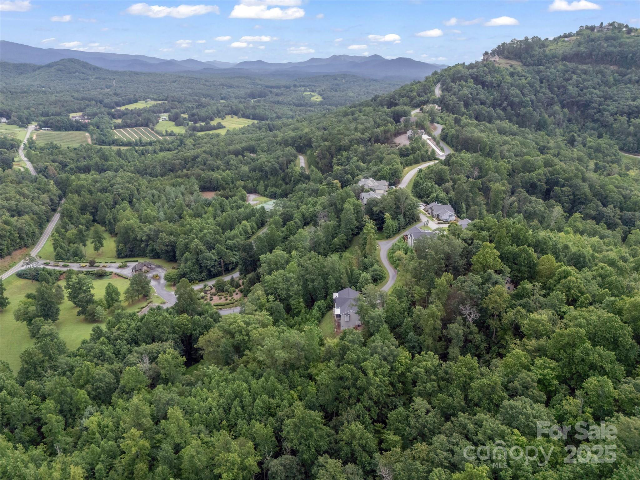 Vista At Bills Mountain - Residential
