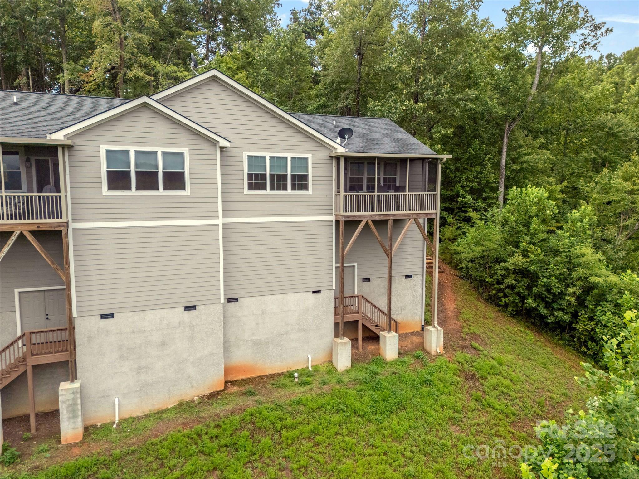 Vista At Bills Mountain - Residential