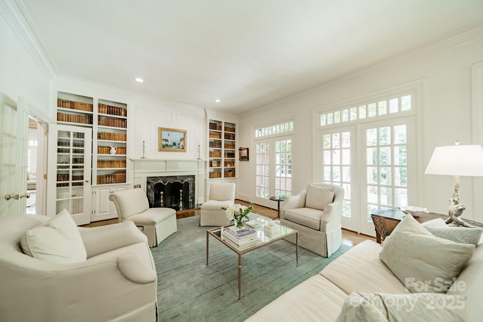 621 Hungerford Place