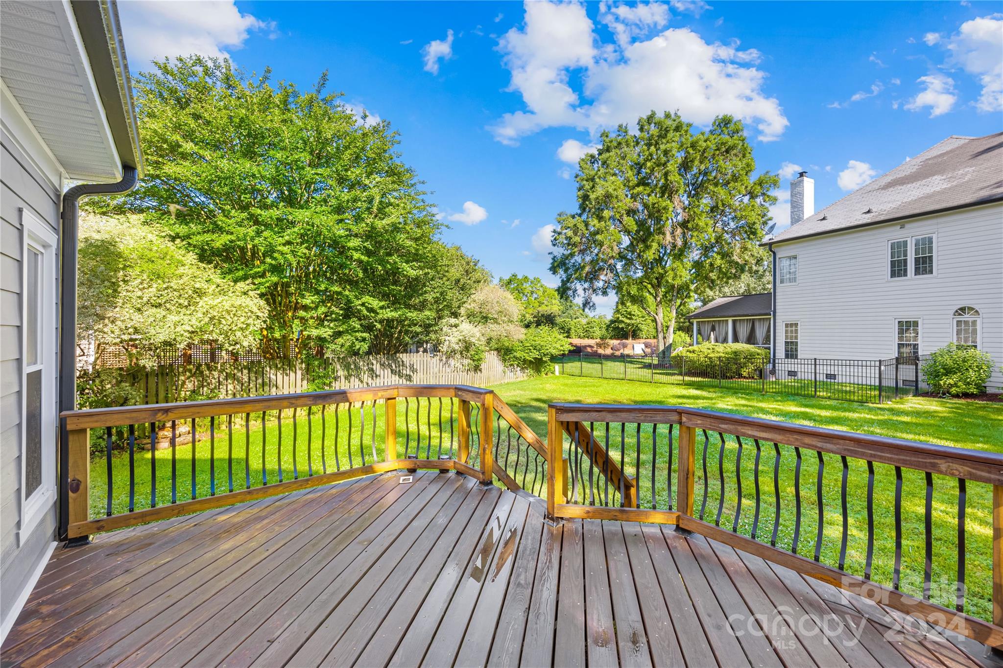 Hunters Gate - Residential