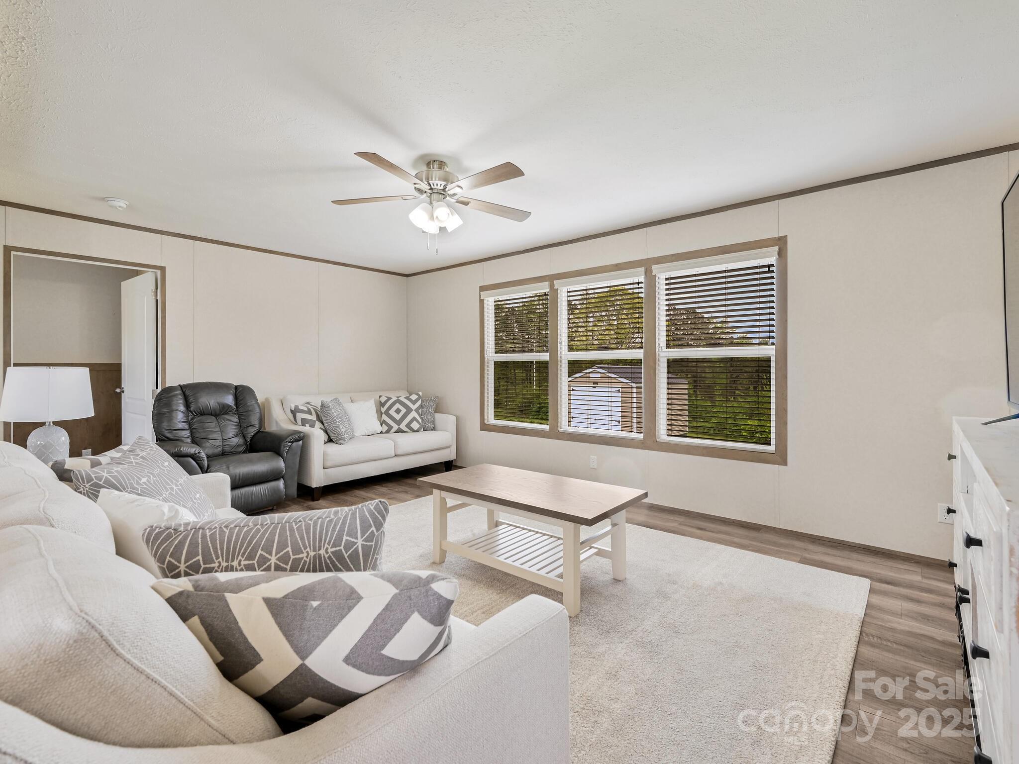 123 Big Oak Road