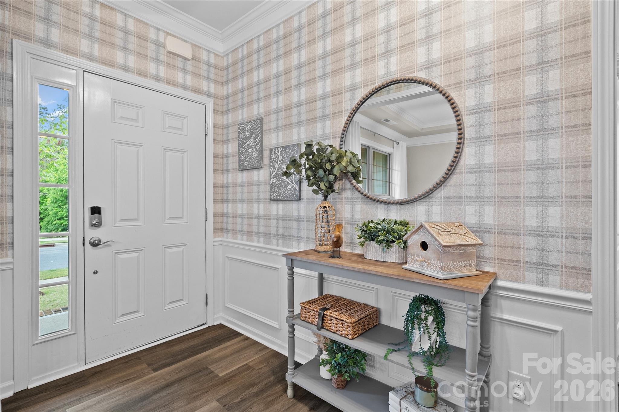 2862 Creekview Drive