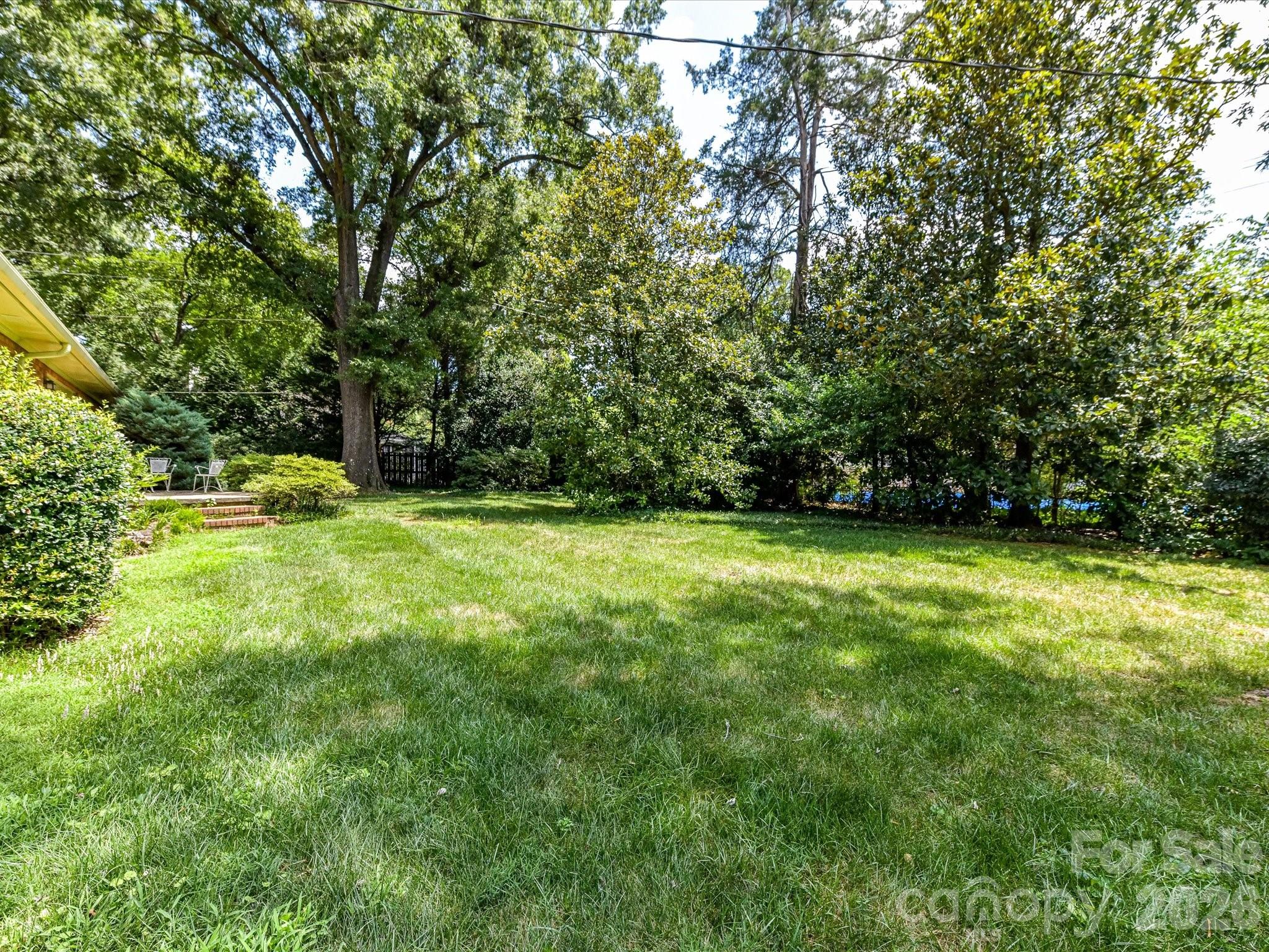 5535 Lansing Drive