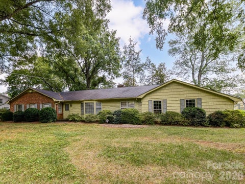 Photo of 5535 Lansing Drive, Charlotte, NC 28270 (MLS # 4414037)