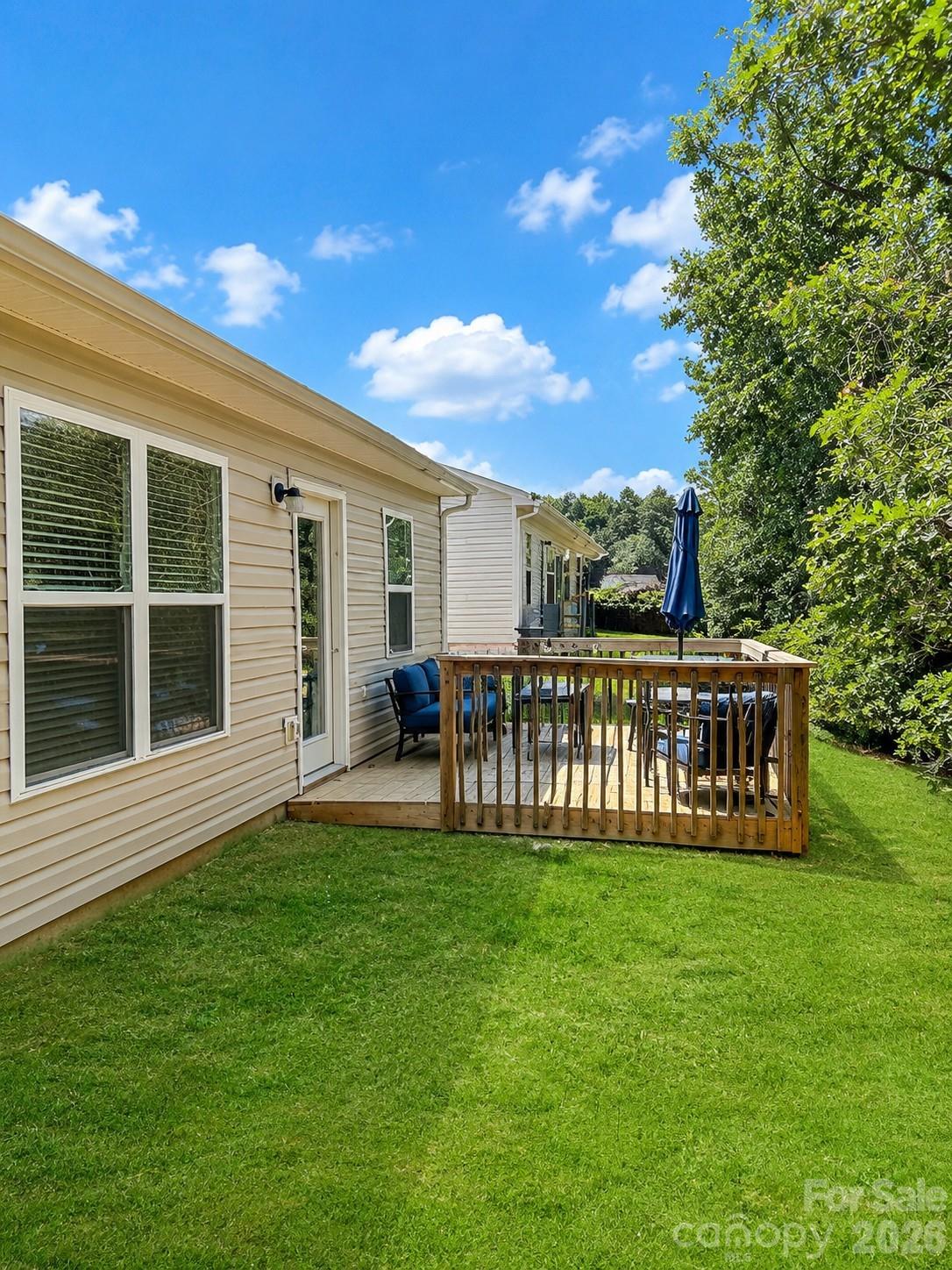 1100 Silvertrace Drive