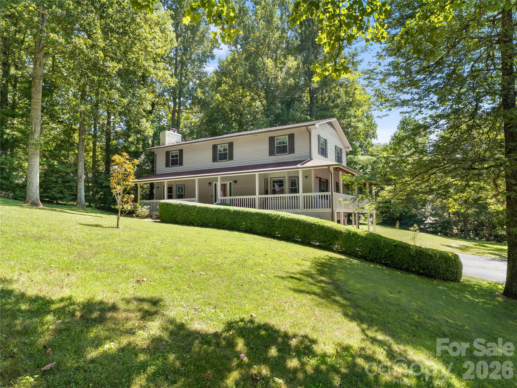 121 Churchill Downs Drive