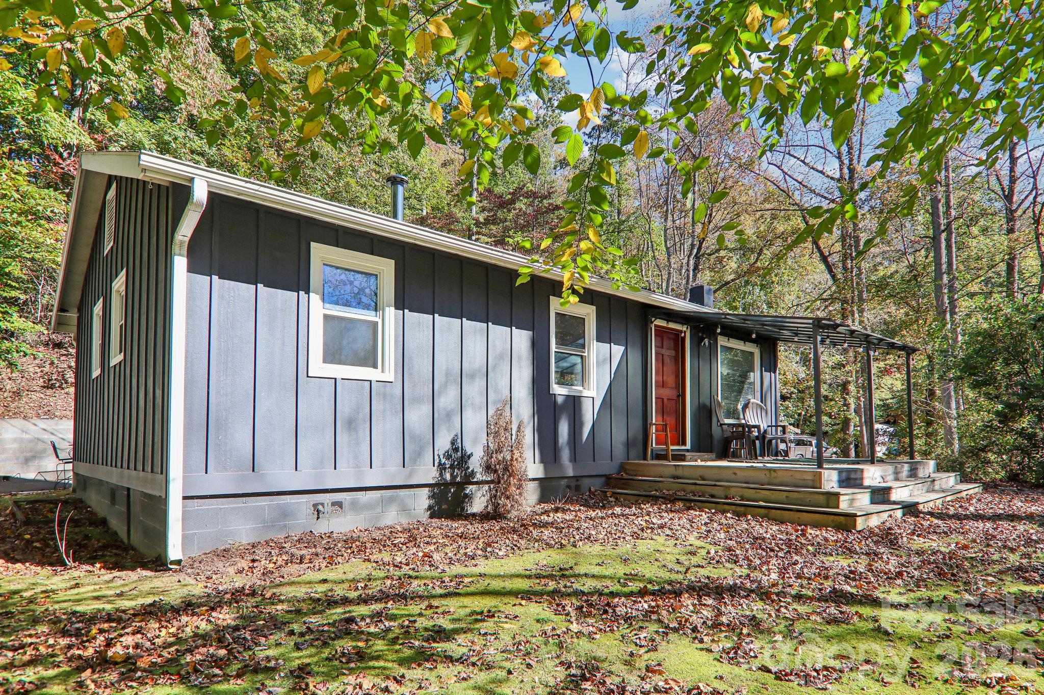 32 Viola Lane