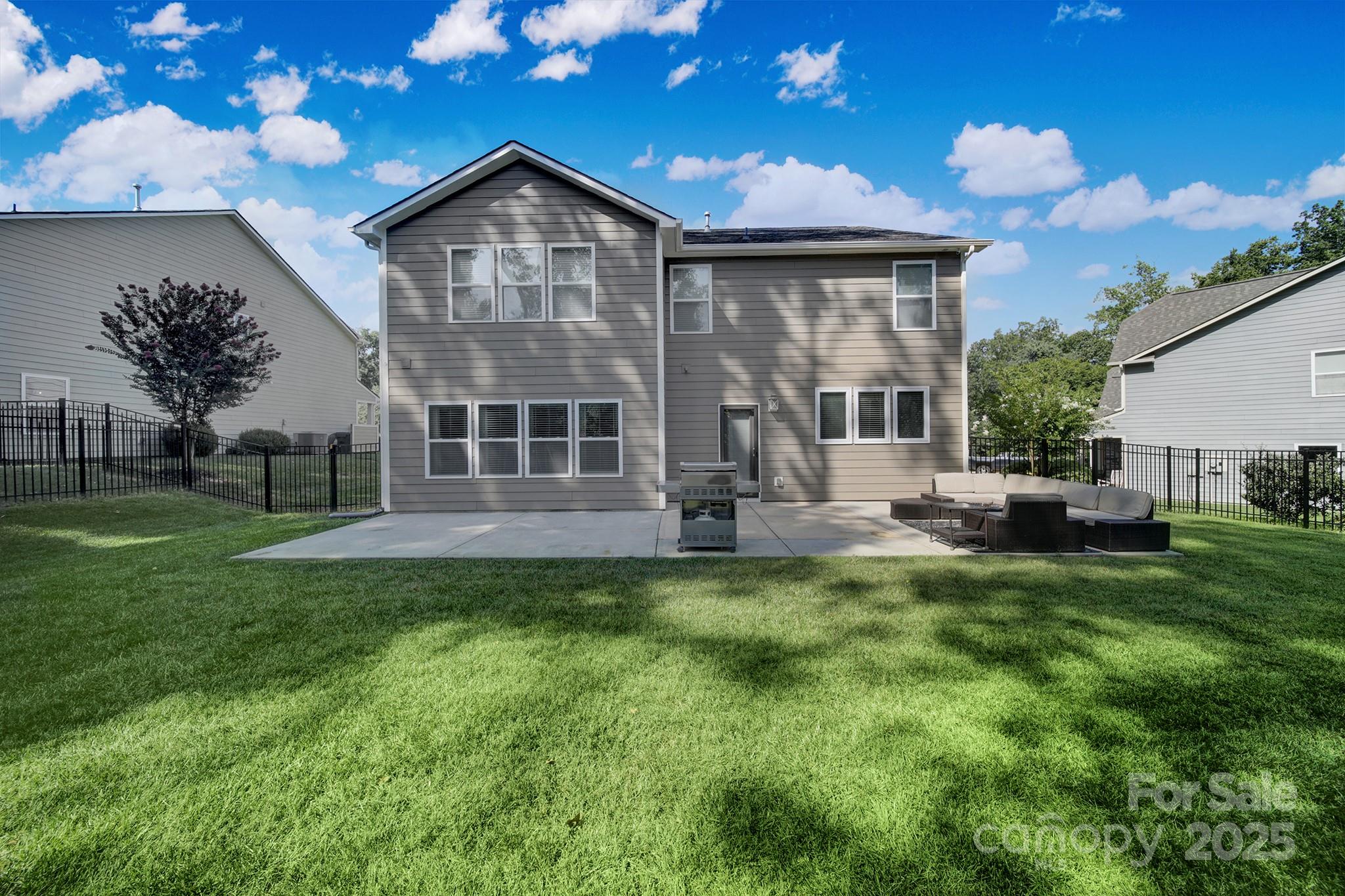 Fox Ridge - Residential