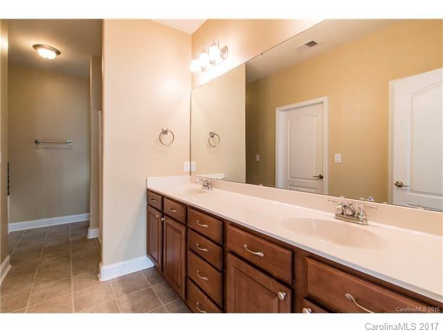 villages of denver - Residential Lease