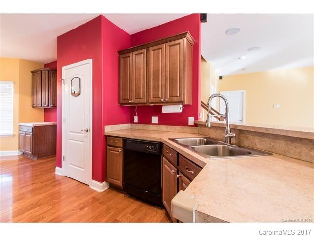 villages of denver - Residential Lease