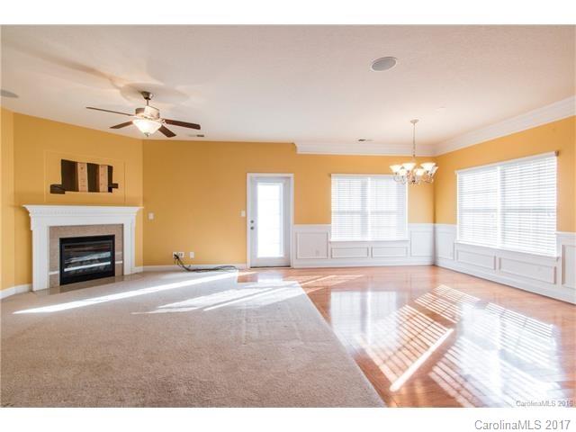 villages of denver - Residential Lease